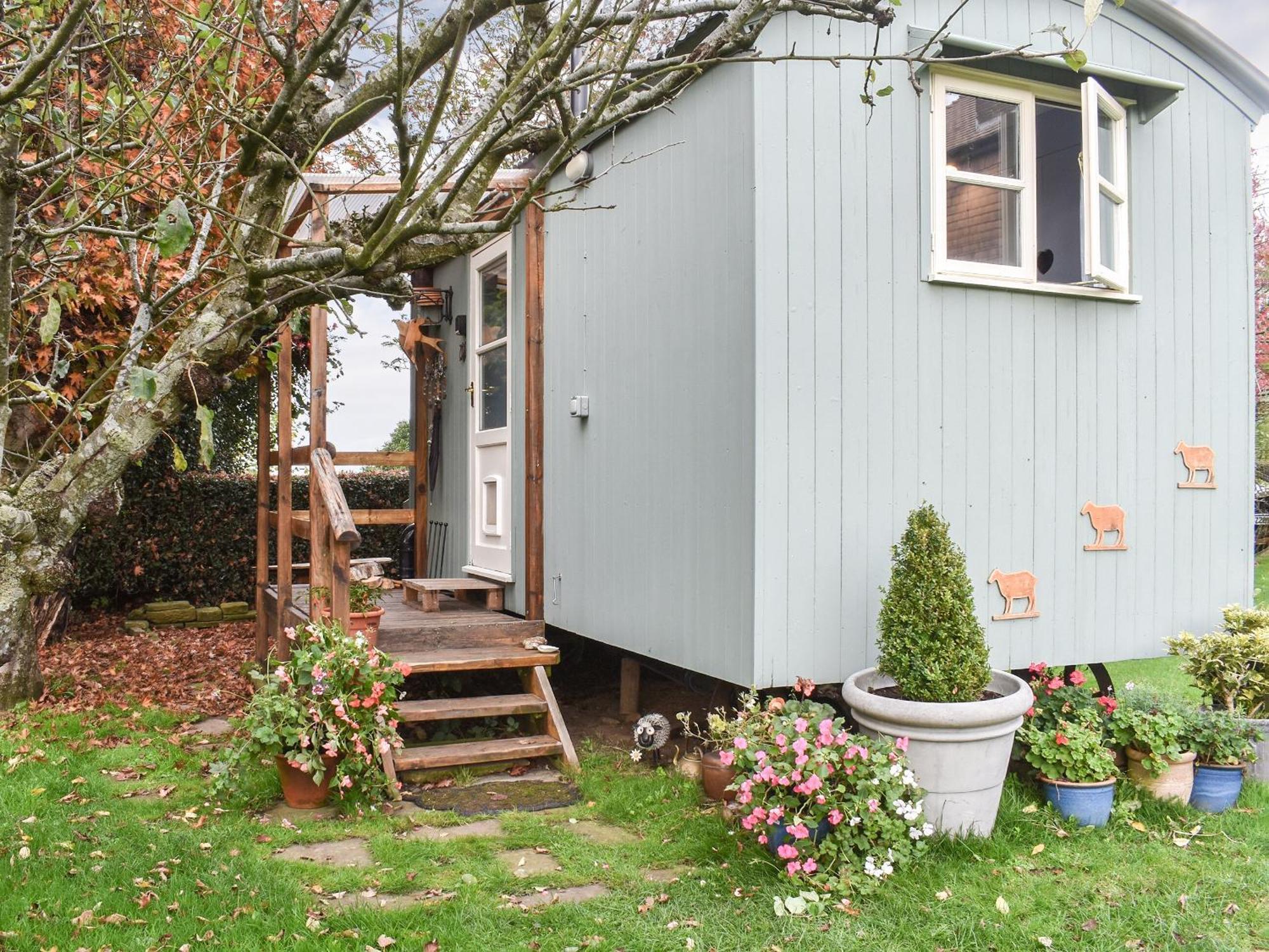 Farmhouse Garden Shepherds Hut Thursley Dış mekan fotoğraf